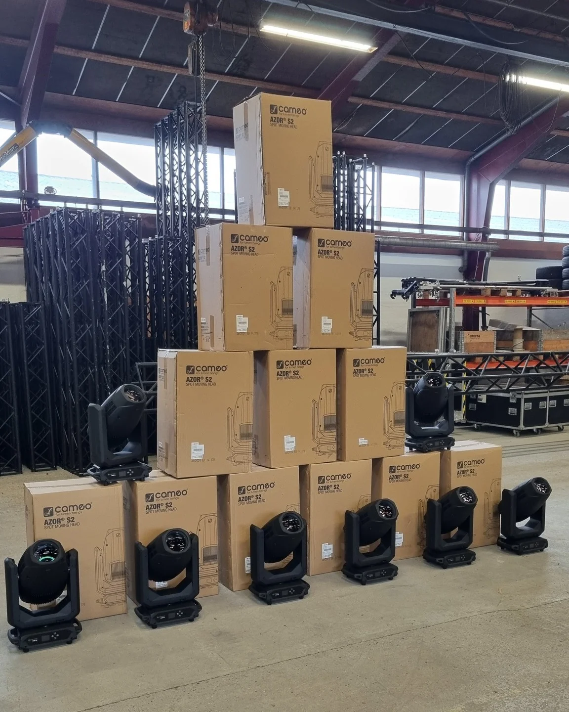 Installation og salg af lyd- og lysudstyr